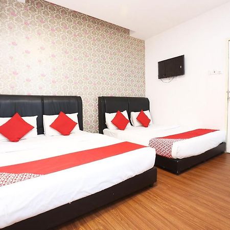 Oyo 717 Mr J Hotel Wakaf Che Yeh 2 Exterior photo