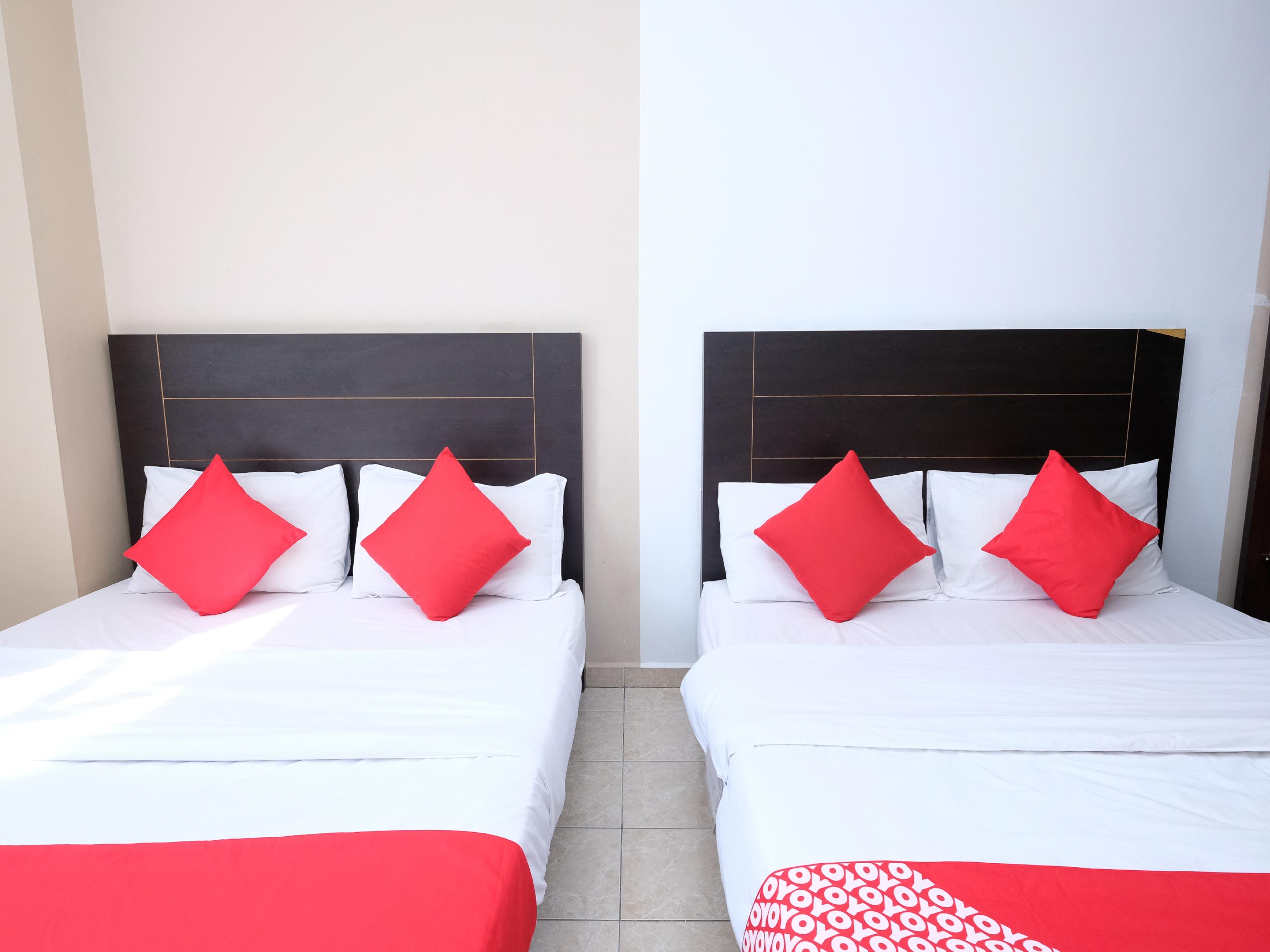 Oyo 717 Mr J Hotel Wakaf Che Yeh 2 Exterior photo