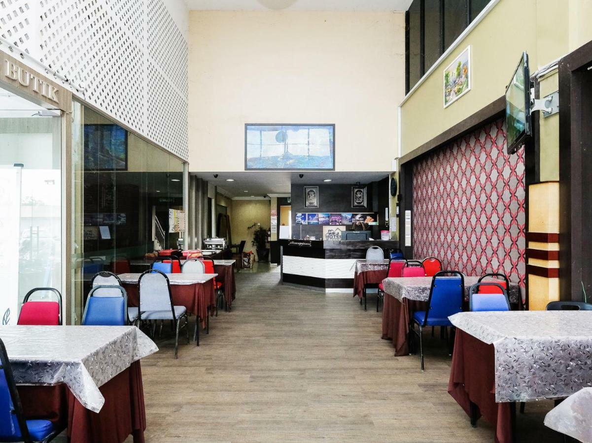 Oyo 717 Mr J Hotel Wakaf Che Yeh 2 Exterior photo
