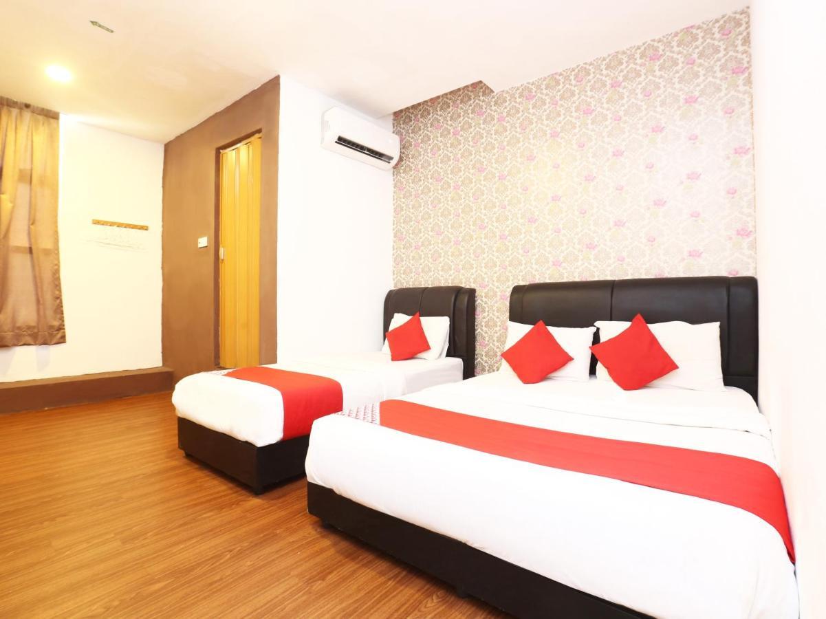 Oyo 717 Mr J Hotel Wakaf Che Yeh 2 Exterior photo
