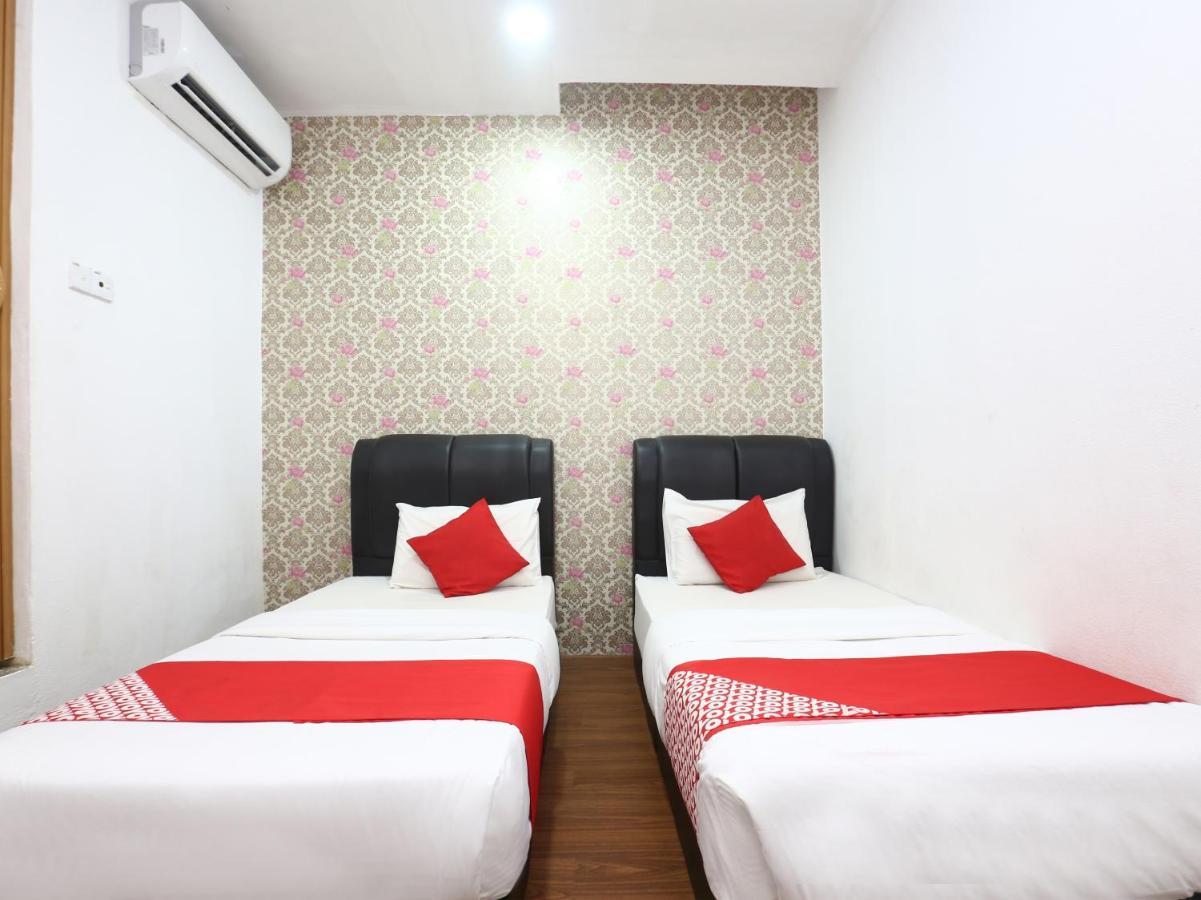 Oyo 717 Mr J Hotel Wakaf Che Yeh 2 Exterior photo