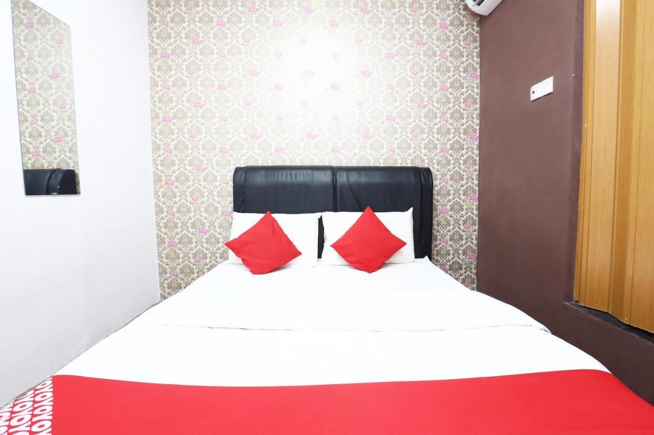 Oyo 717 Mr J Hotel Wakaf Che Yeh 2 Exterior photo