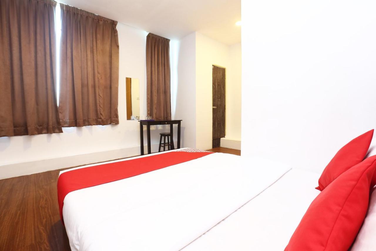 Oyo 717 Mr J Hotel Wakaf Che Yeh 2 Exterior photo