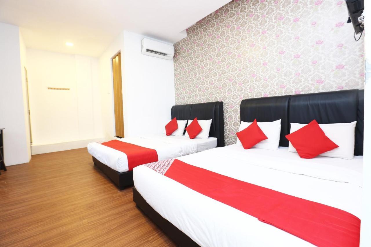Oyo 717 Mr J Hotel Wakaf Che Yeh 2 Exterior photo